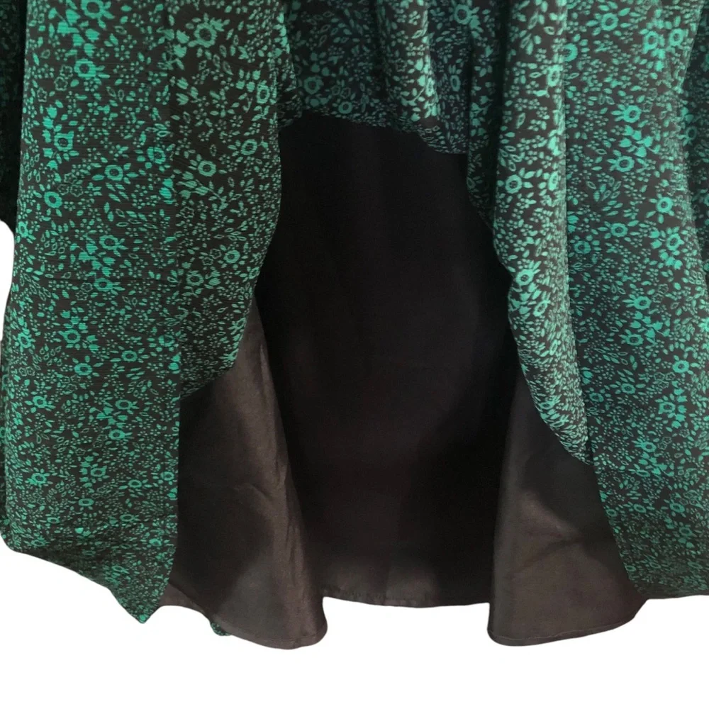 J.CREW N.W.T.‎ Size Large Color Green/Black Floral Print Mini Smocked Drop Waist